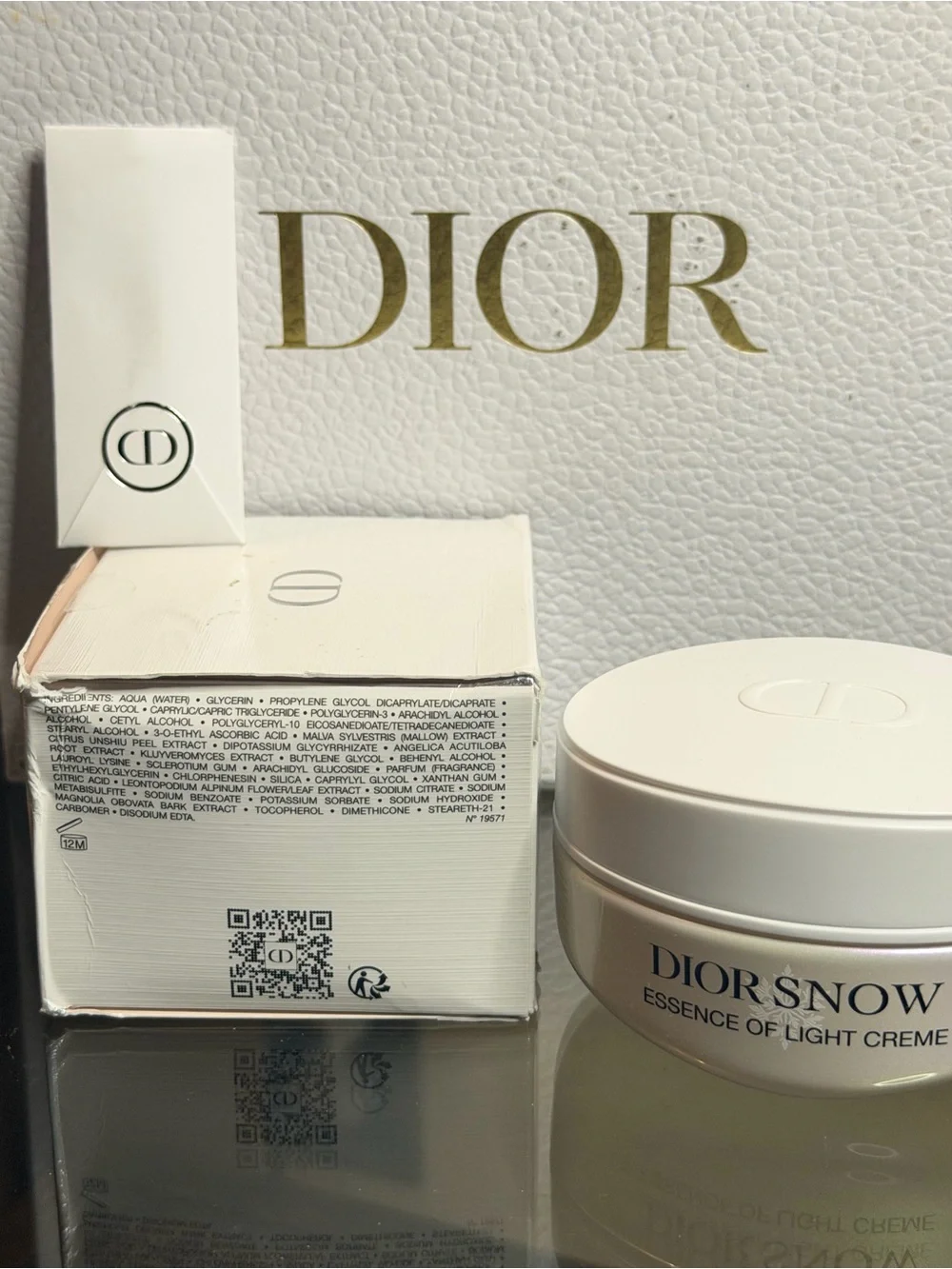 Diorsnow Essence Of Light Lock & Reflect Creme Face Moisturizer- 50ml/1.7 oz